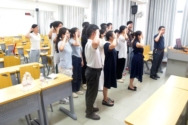 毕业生党日活动05