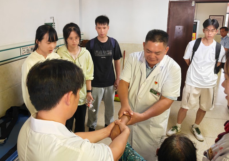 现场小夹板操作