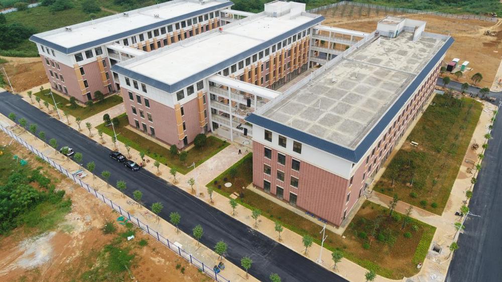 实训中心楼外景