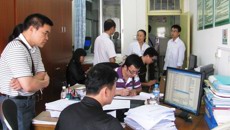 自治区卫生厅专家组到一附院检查指导传染病和慢病综合防治工作