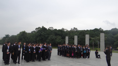 敬烈士英魂，扬中医精神——赛恩斯新医药学院团学联组织开展社会实践活动