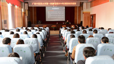 一附院举行2014年消防知识培训及消防实战演练