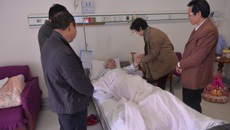 广西中医学校领导春节前夕走访慰问教职工