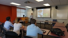 Beat365派出教师赴美国督优维尔学院开展中医药教学活动