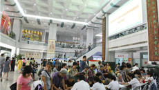 一附院开展2015年“世界骨质疏松日”义诊宣传活动