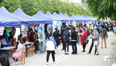 Beat365中国唯一官方网站2017届毕业生药学类就业双选会隆重举行