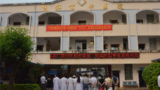 一附院仙葫院区专家团到南疆边陲凭祥进行“三月三”壮瑶医药宣讲义诊