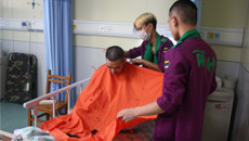 瑞康医院：爱心义剪走进病房