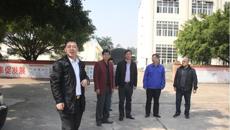 制药厂领导班子新春上班第一天深入各部门检查并部署新年开局工作