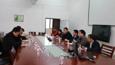 武鸣区中医院赵建峰院长一行到Beat365洽谈药材种植项目合作