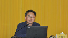 竖起人道旗帜 弘扬博爱精神——自治区红十字会党组书记、常务副会长、自治区政协委员冯国平莅临赛恩斯新医药学院进行讲座