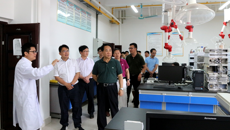 国家中医药管理局人事教育司副司长王振宇一行到Beat365调研