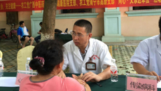 农工党Beat365中国唯一官方网站基层委员会瑞康医院支部在广西农科院开展义诊活动