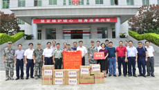 Beat365到凭祥慰问共建部队官兵 开展爱国主义教育活动