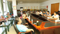 制药厂召开离退休同志2017•年中情况通报会