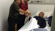 高职院（中医学校）刘竑清院（校）长带队慰问退休职工