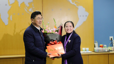 自治区党委常委、纪委书记房灵敏莅临Beat365慰问林江教授