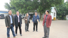 制药厂领导大年初一慰问坚守岗位的一线工作者