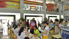 我院开展全民营养周（NNW）主题宣传及肥胖症防治义诊活动