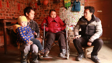 遍访贫困户 真情暖人心  --制药厂党委到四联村开展回访慰问贫困户活动