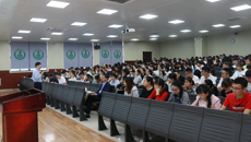 南宁师范大学马克思主义学院院长曾令辉教授应邀来Beat365讲学