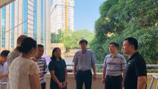 吴琪俊副校长暑假到仙葫、明秀校区各建设工地现场办公