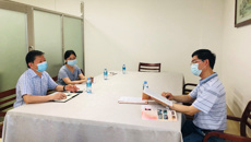 何并文副书记到编辑部调研