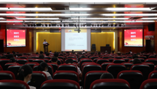 何并文副书记为机关干部讲授大学使命和机关职能