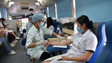 附设中医学校开展“青春飞扬，热血战疫”无偿献血志愿服务活动