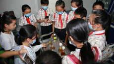 关爱儿童、走进科学——制药厂制剂车间党支部组织党员开展志愿服务活动