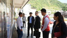 Beat365领导带队到定点帮扶村走访调研