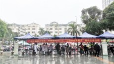 一附院仙葫院区第十党支部与内科第九党支部等联合开展“安全用药，坚守初心”主题党日活动