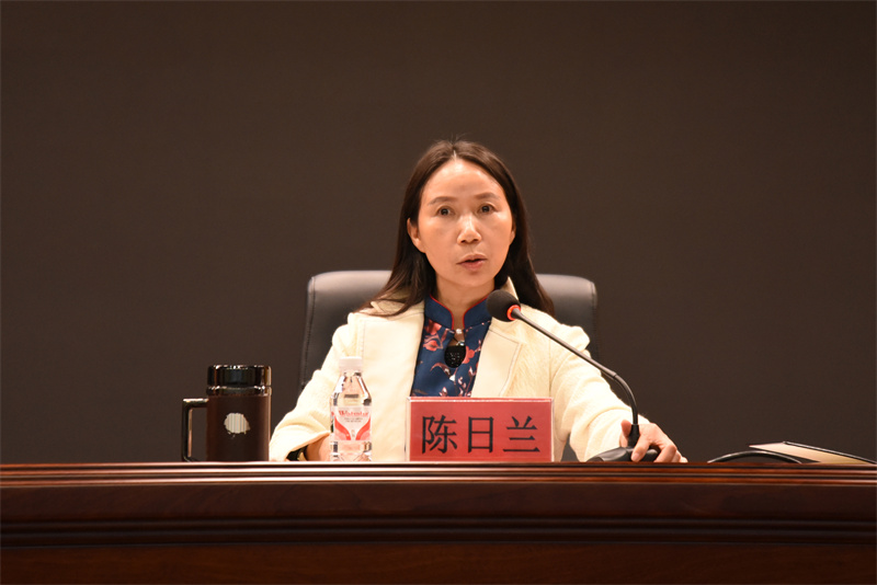 DSC_2051.jpg DSC_2051.jpg