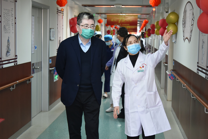 6高宏君书记.jpg 6高宏君书记.jpg