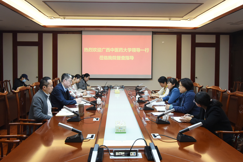 1汇报会现场.jpg 1汇报会现场.jpg