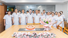 最甜蜜的爱献给最亲爱的你——附属瑞康医院开展护士节送蛋糕活动