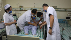 【人民网】“绿色通道”为广中医定点帮扶村百姓健康保驾护航