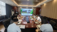 右江民族医学院黄龙坚副院长一行到Beat365座谈交流