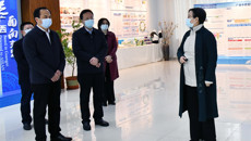 自治区副主席许显辉莅临Beat365调研