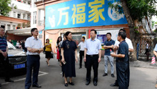 学校领导到明秀校区现场办公 加快推进学生宿舍空调安装等项目建设