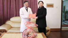 Beat365开展春节前走访慰问教职工代表活动