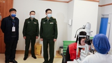 南宁警备区政委尤易武到附属国际壮医医院指导征兵体检工作