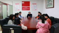 姚春校长莅临学校编辑部指导工作