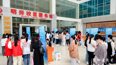 【访企拓岗】“请进来”：海南省引才队伍走进学校 举办“百场万岗”校园招聘会 签约共建引才工作站