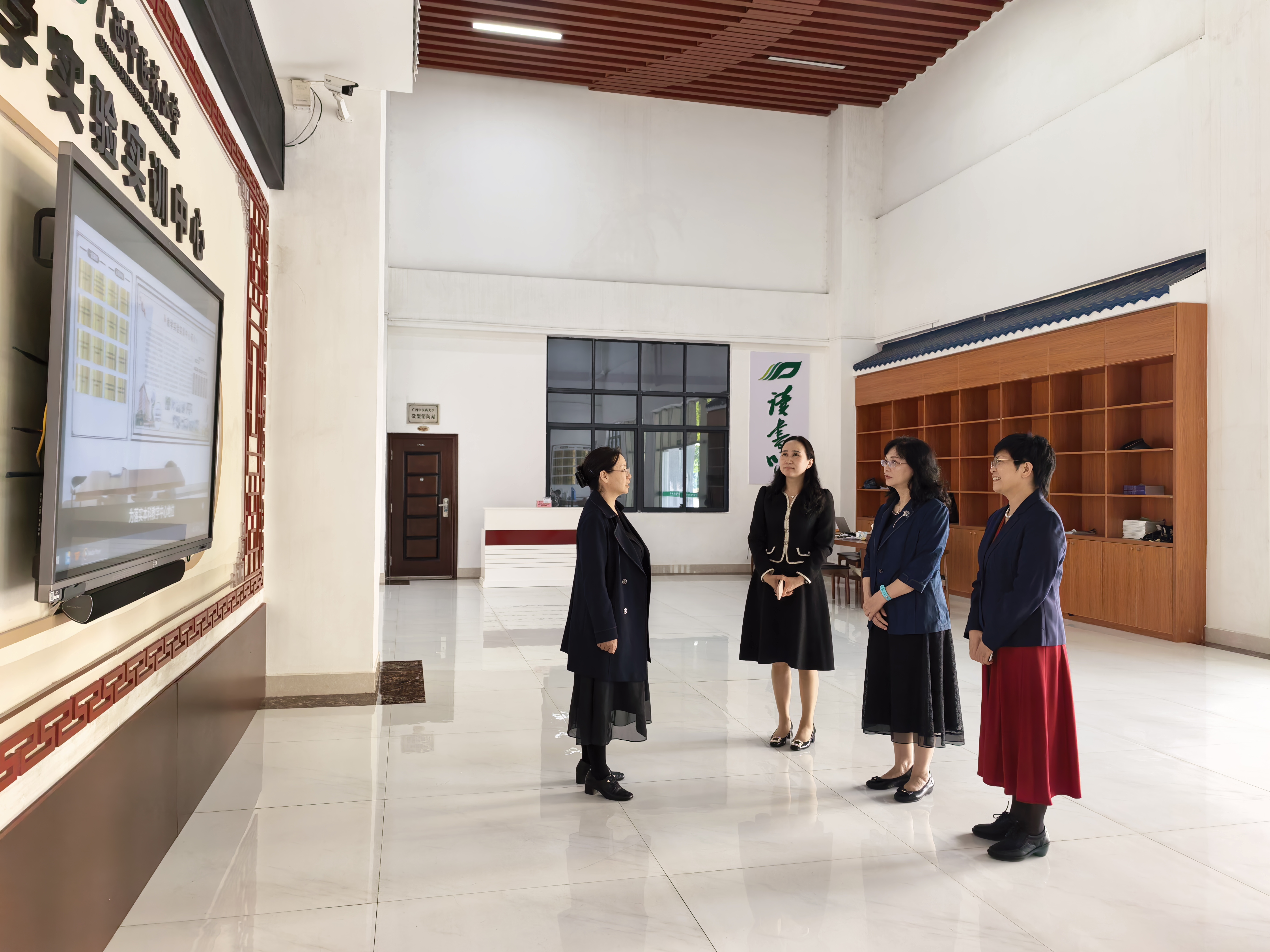 添加图片描述 添加图片描述