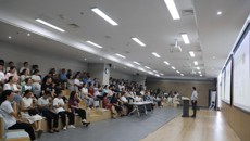 澳门大学李绍平教授应邀到学校作中医药高层次人才培养基地“名家大讲堂” 学术报告