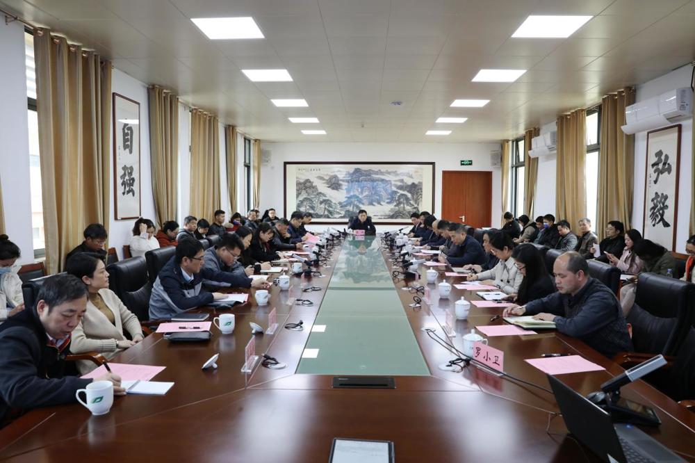 cf18ef89b519e46dff81e59aa33373f