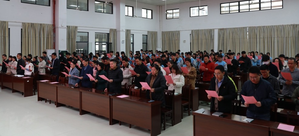 9c41b44e66e04a56b659fa44bfa9fb52.jpg 9c41b44e66e04a56b659fa44bfa9fb52.jpg