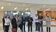 新疆维吾尔自治区维吾尔医医院、延边朝医医院到国壮参观调研