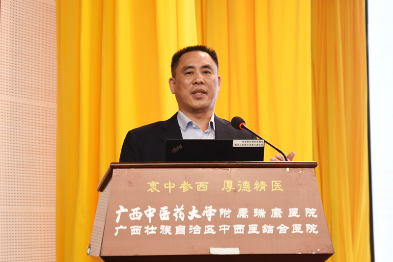 3唐友明作医院2021年工作情况通报.jpg 3唐友明作医院2021年工作情况通报.jpg